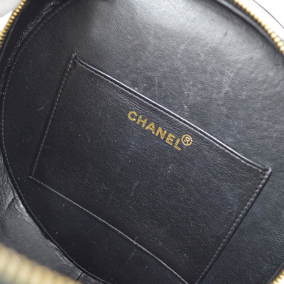 CHANEL 1995 Round Vanity Handbag 91966