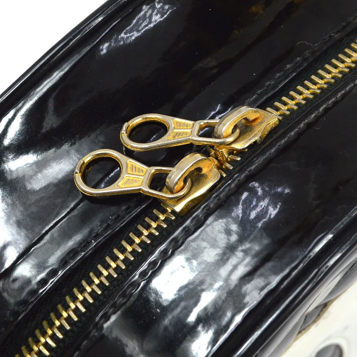 CHANEL 1995 Round Vanity Handbag 91966