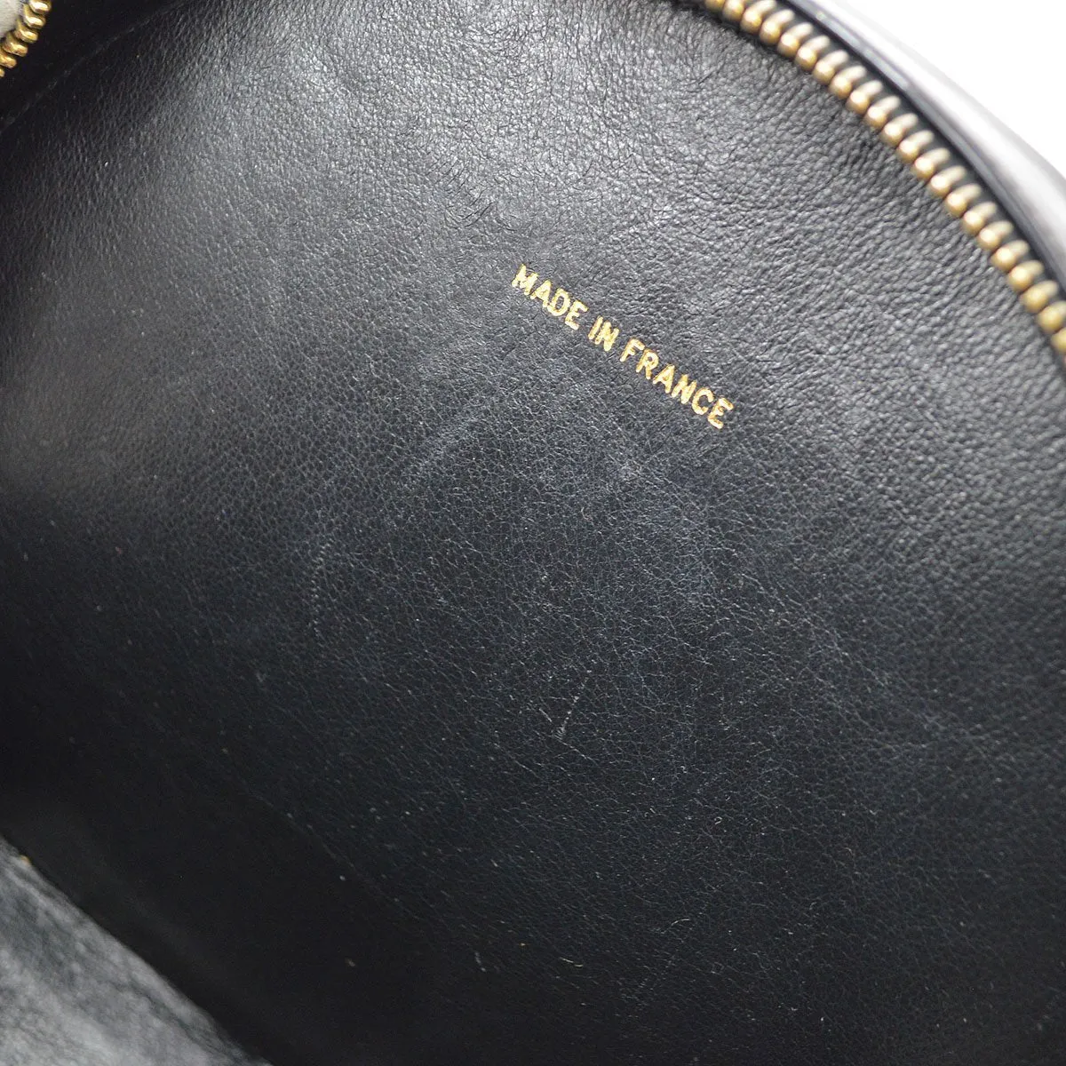 CHANEL 1995 Round Vanity Handbag 91966