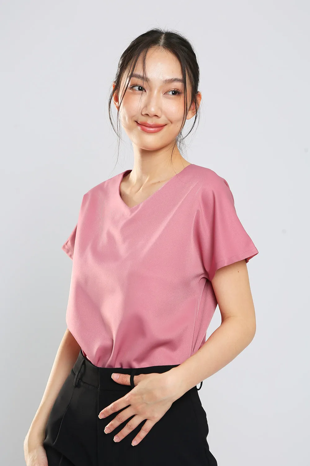 Danna V-Neck Top in Rose Pink