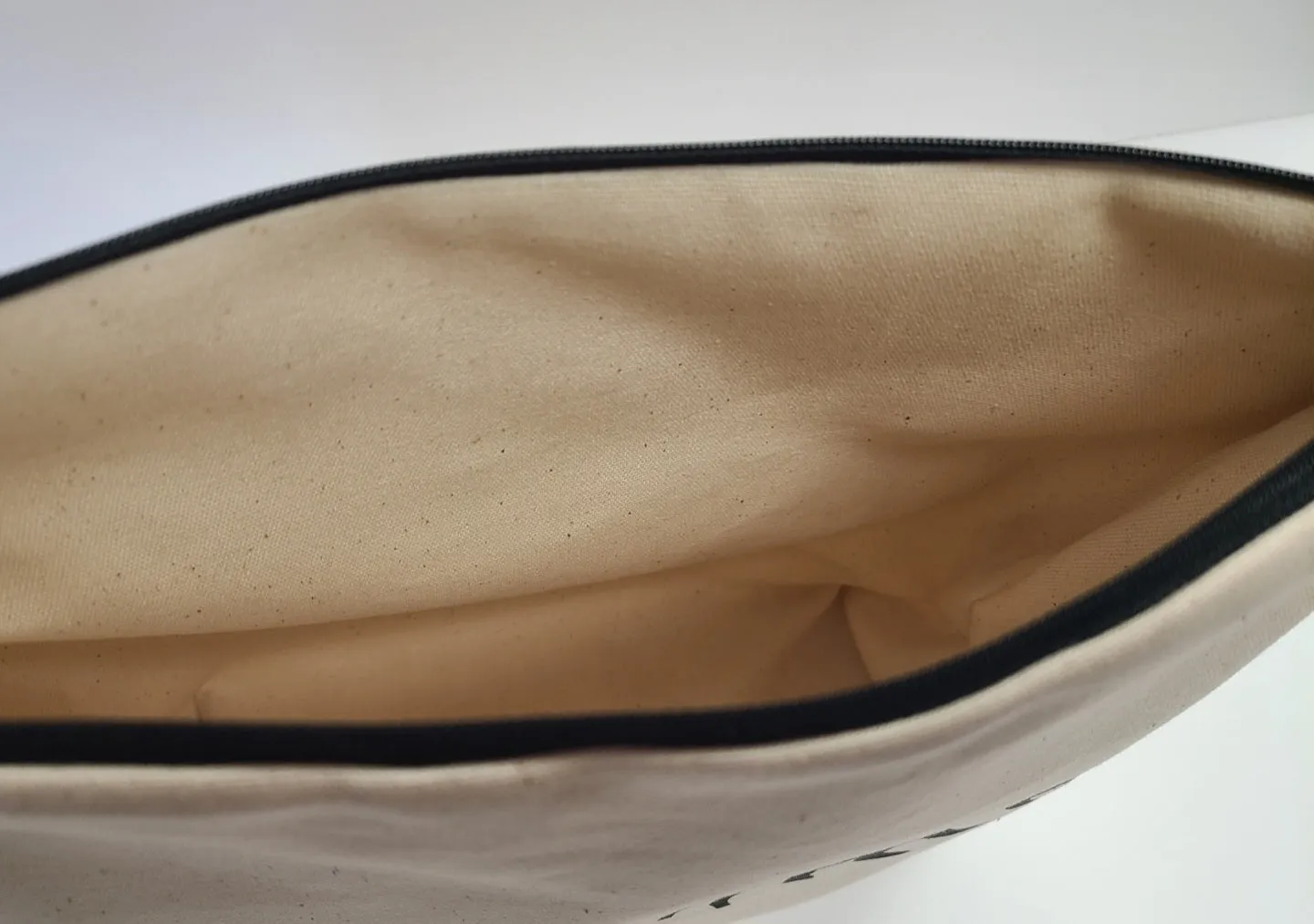 Eyelashes Large Pouch Toiletry Bag