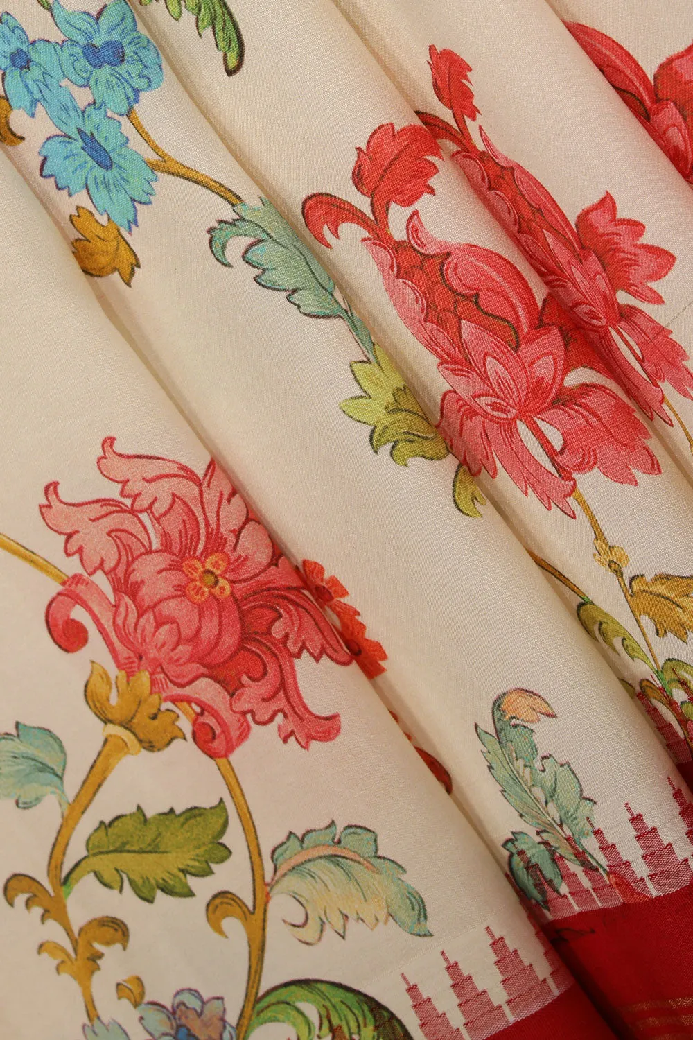 Gorgeous Flower/Floral Print Saree
