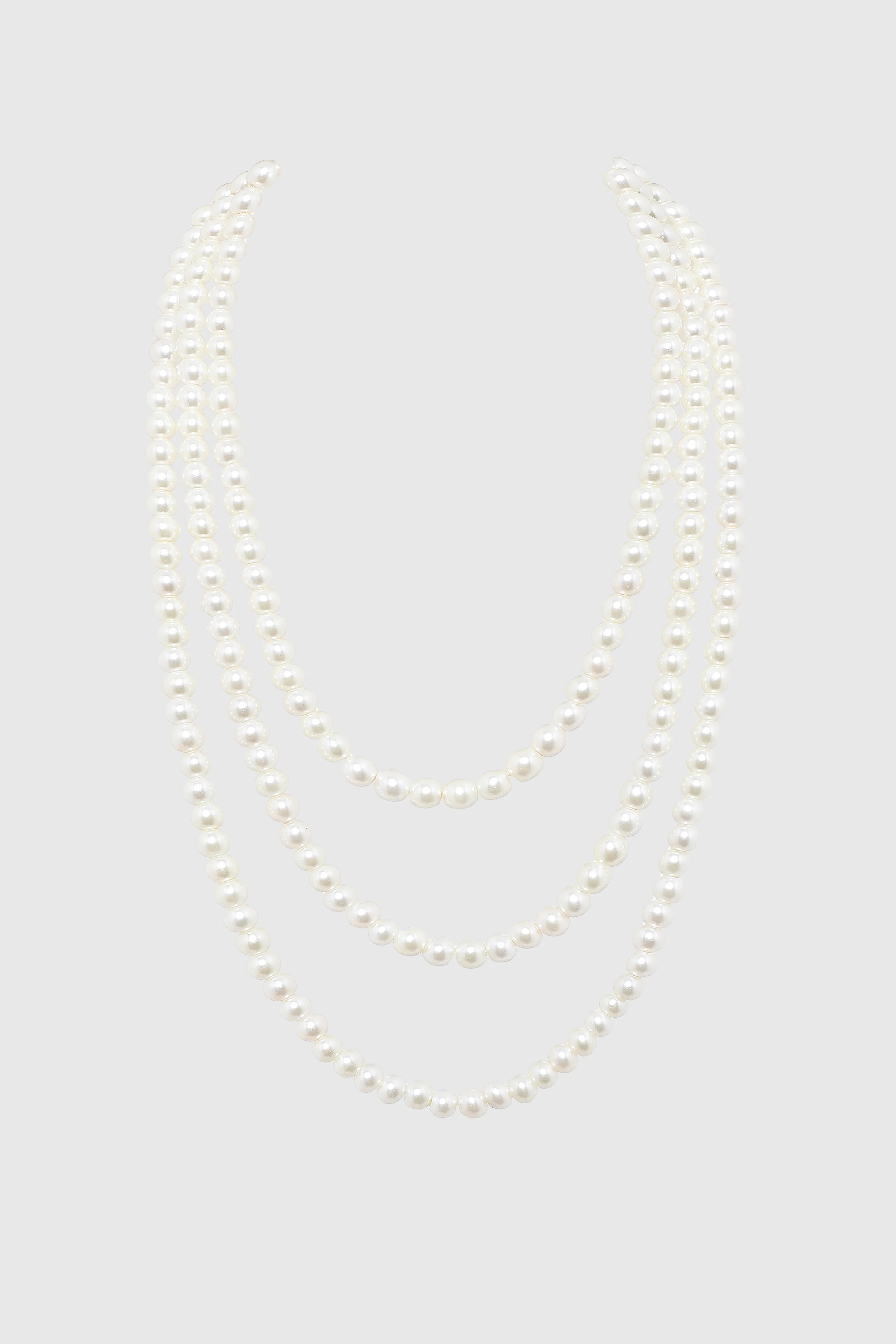 Gorgeous Long Faux Pearl Necklace