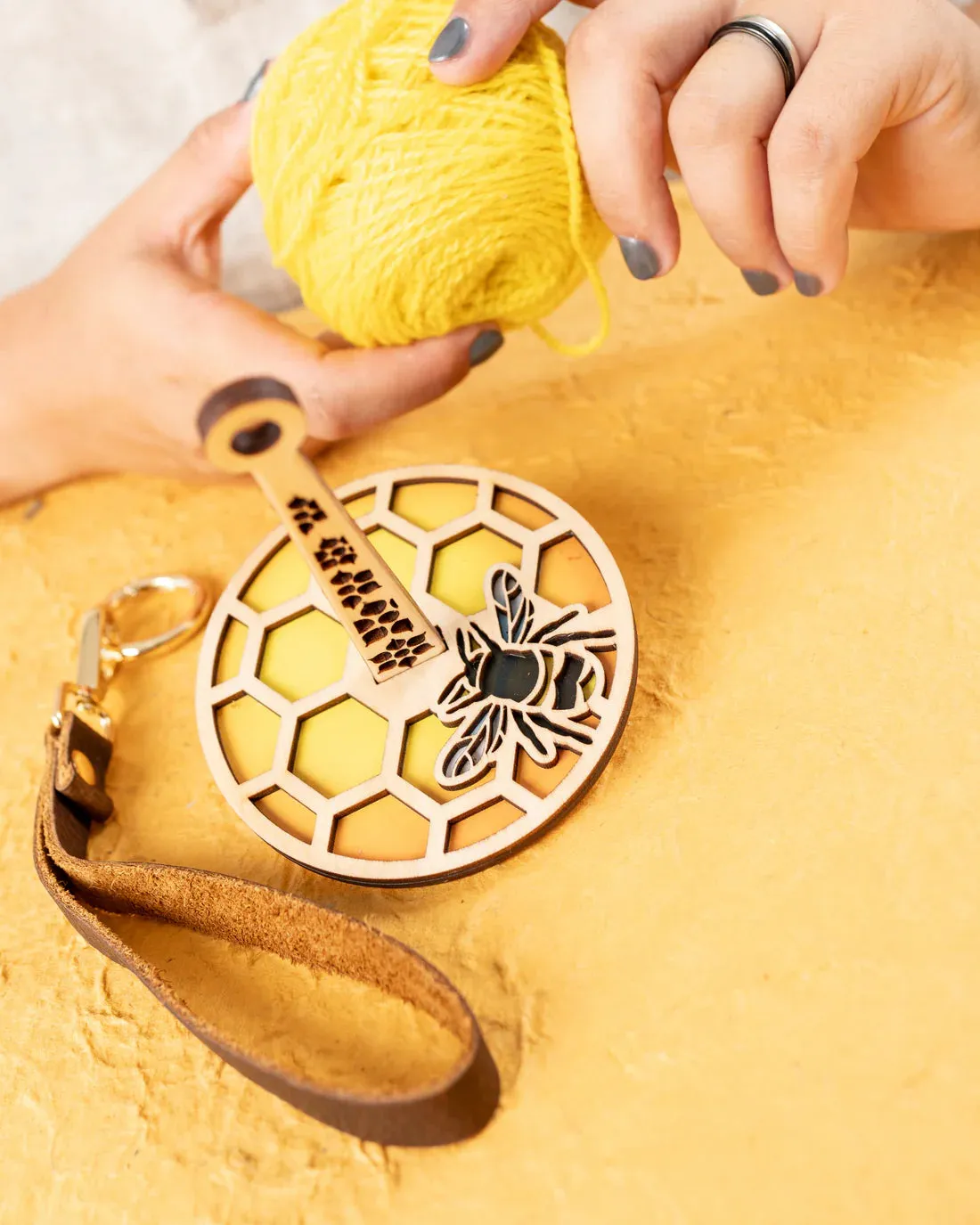 Mini Minder - Honeybee