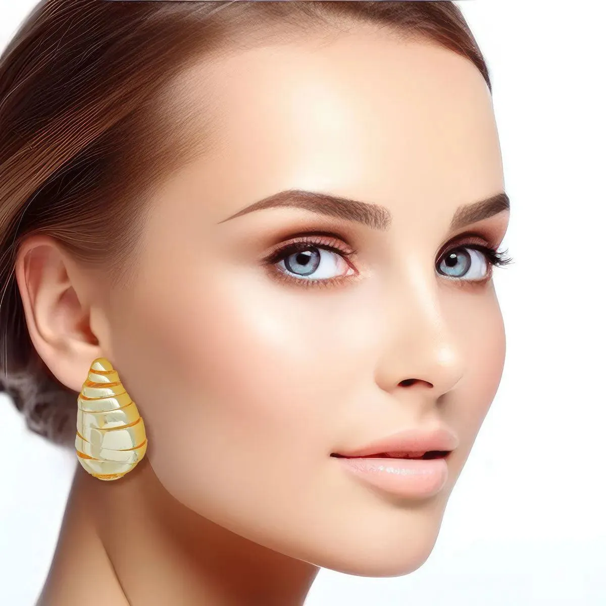 Style Statement: Fashion Jewelry 14K Gold Spiral Stud Earrings