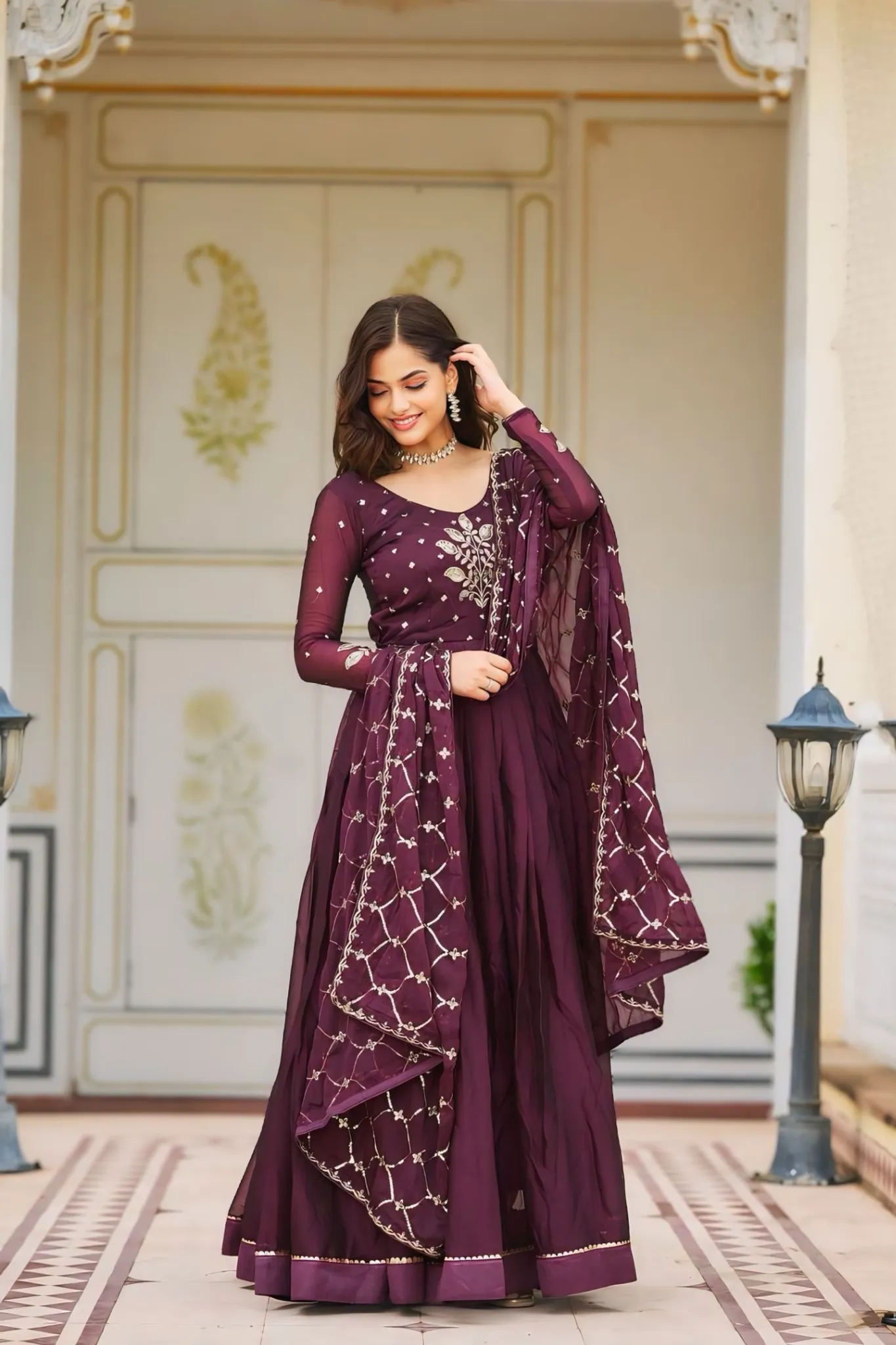 TRADITIONAL STUNNING GOWN FOR WOMEN