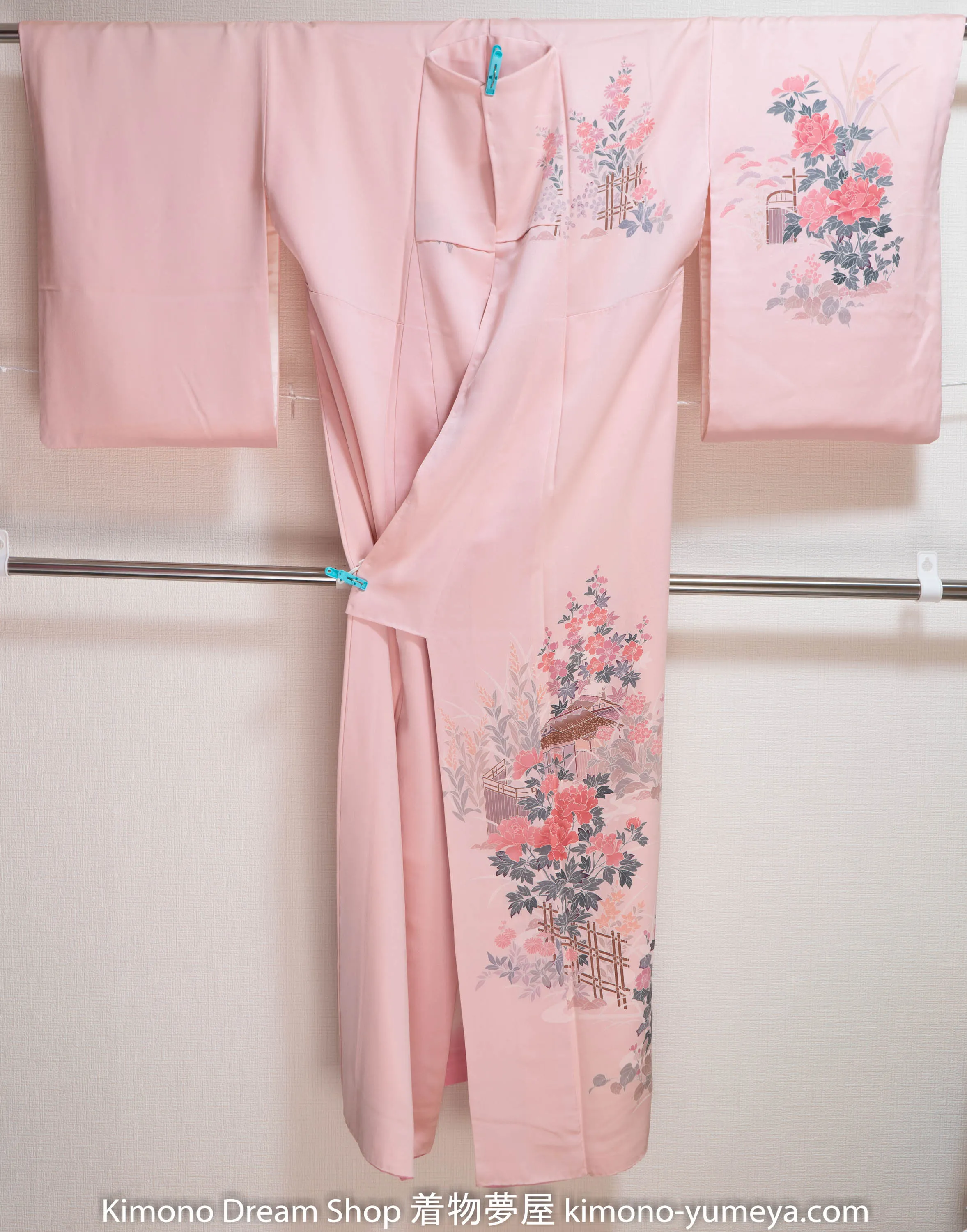 Vintage Silky Smooth Pink Japanese Village Motif Houmongi – Hand Painted Yuzen Patterns on Silk