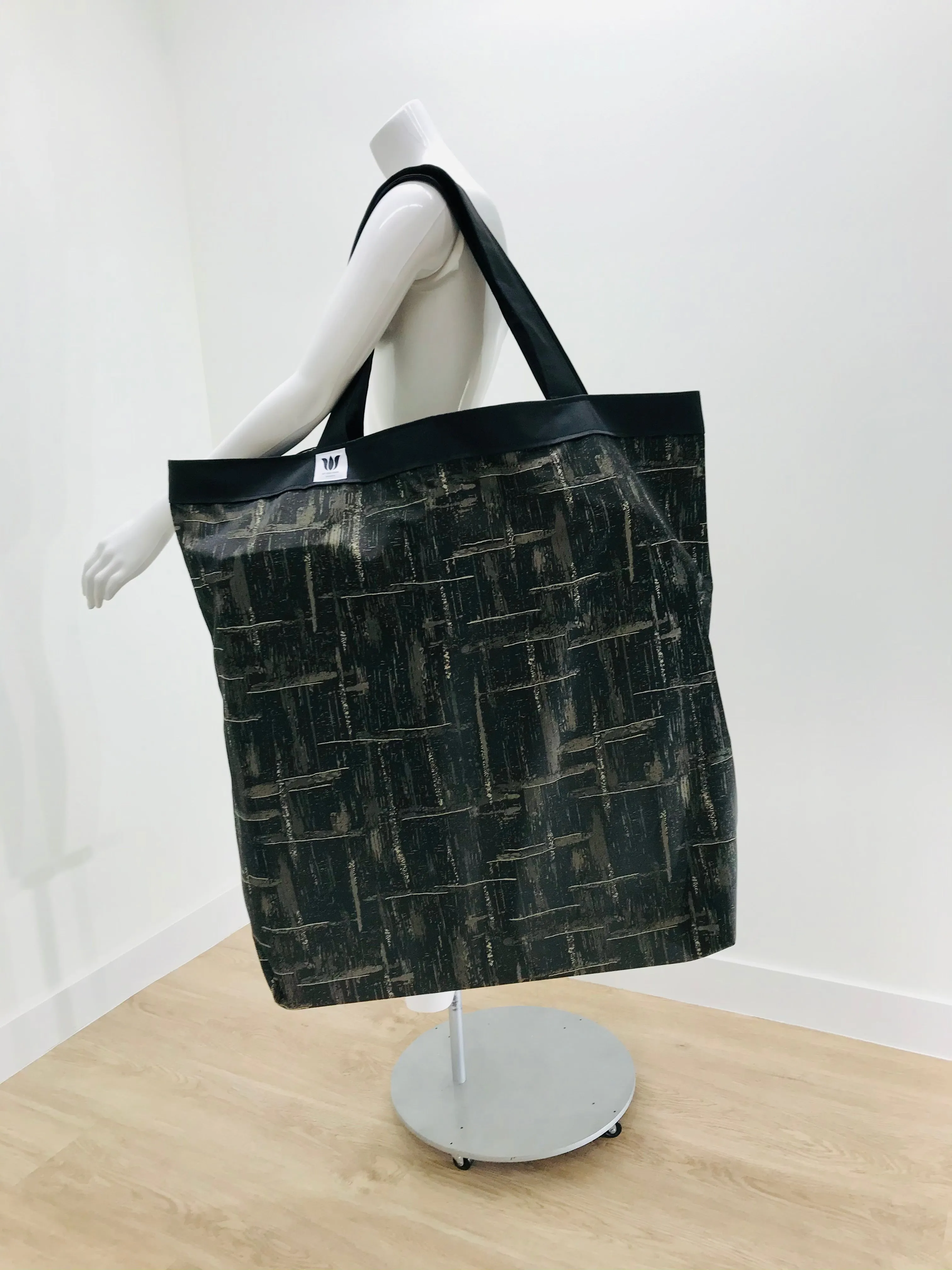 Yoga Tote | Black & Bronze